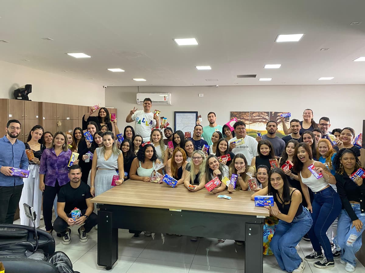 Foto final da equipe em evento de confraternização